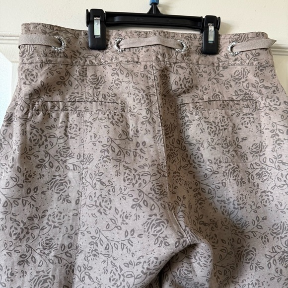 Sundance Baylee Bermuda Shorts Linen Blend Tan Floral Cargo Relaxed Fit Size 4 - Picture 5 of 15